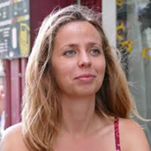Eva Commissaire